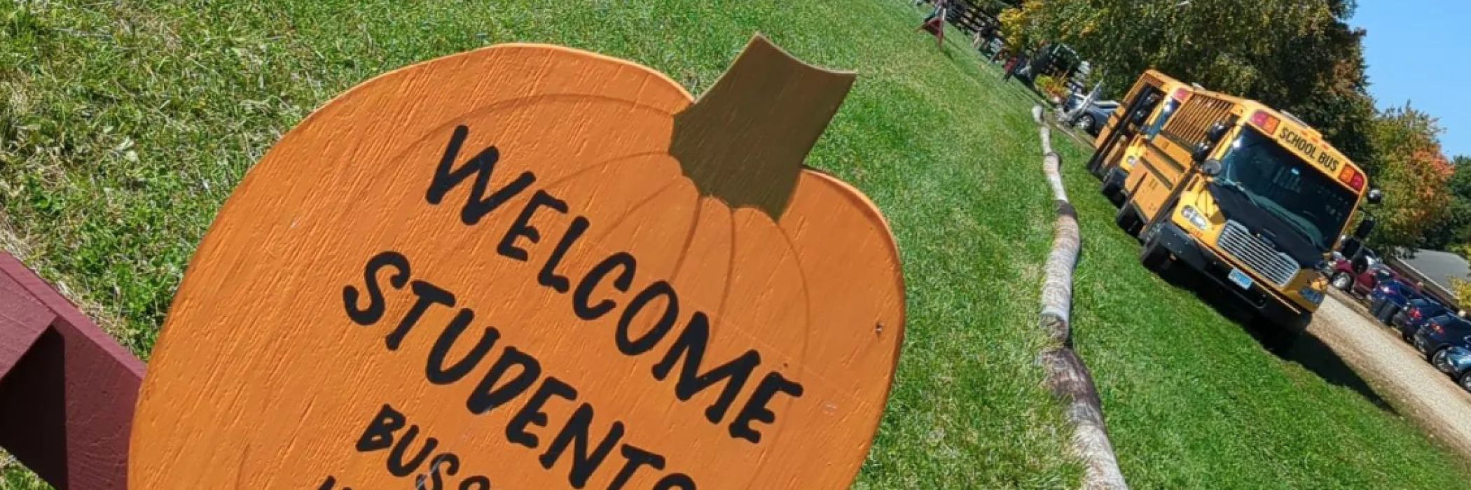 welcome students sign buses arrive for tour